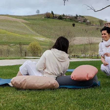 L'aja Della Mirusina - Piedmont Monferrato Langhe Canelli
